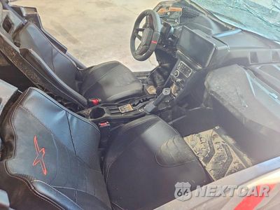 Piąte zdjęcie samochodu w środku: 2026 CAN-AM MAVERICK X3 UTILITY VEHICLE VIN:3JBVCAY43TE000082 - miniatura