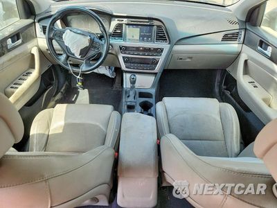 Zdjęcie 8 z 12 samochodu: 2015 HYUNDAI SONATA SPORT VIN:5NPE34AF7FH237152 - miniatura