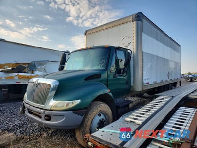 2004 INTERNATIONAL 4300 BOX TRUCK 1HTMMAAN14H650987 - główne zdjęcie licytacji z USA - miniatura