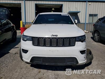 Piąte zdjęcie samochodu w środku: 2018 JEEP GRAND CHEROKEE LAREDO VIN:1C4RJFAG2JC113063 - miniatura