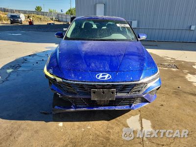 Piąte zdjęcie samochodu w środku: 2025 HYUNDAI ELANTRA SEL VIN:KMHLS4DG7SU033185 - miniatura