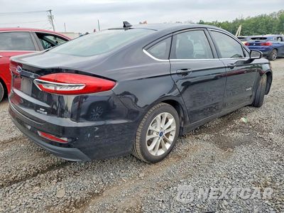 Trzecie zdjęcie samochodu z tyłu: 2019 FORD FUSION SE VIN:3FA6P0LU5KR192304 - miniatura