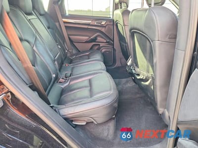 Zdjęcie 11 z 14 samochodu: 2016 PORSCHE CAYENNE VIN:WP1AA2A21GKA38282 - miniatura