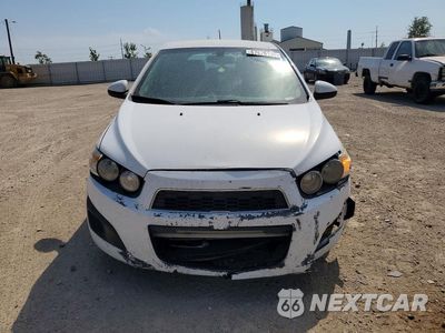 Piąte zdjęcie samochodu w środku: 2015 CHEVROLET SONIC LT VIN:1G1JC6SH1F4173439 - miniatura