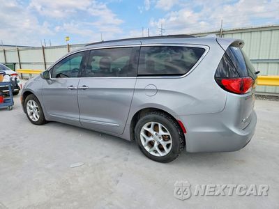 Drugie zdjęcie samochodu z przodu: 2017 CHRYSLER PACIFICA TOURING L VIN:2C4RC1BG4HR654726 - miniatura
