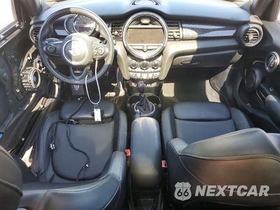 Zdjęcie 8 z 13 samochodu: 2016 MINI COOPER S VIN:WMWXU3C57G2B63058 - miniatura