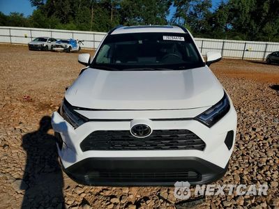 Piąte zdjęcie samochodu w środku: 2024 TOYOTA RAV4 XLE VIN:2T3W1RFV9RC275357 - miniatura