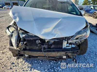 Zdjęcie 12 z 13 samochodu: 2018 TOYOTA SIENNA XLE 8-PASSENGER VIN:5TDYZ3DC7JS925002 - miniatura