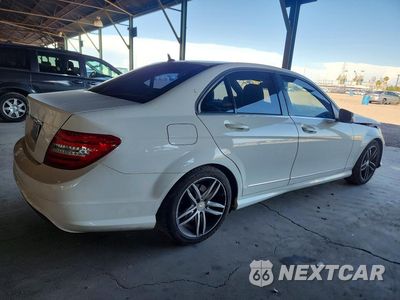 Trzecie zdjęcie samochodu z tyłu: 2014 MERCEDES-BENZ C 250 VIN:WDDGF4HBXER304276 - miniatura