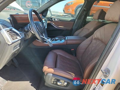 Zdjęcie 7 z 12 samochodu: 2025 BMW X5 XDRIVE40I VIN:5UX23EU00S9Z14690 - miniatura