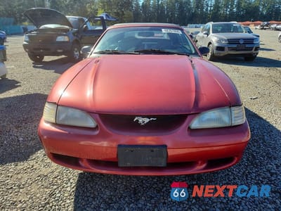 Piąte zdjęcie samochodu w środku: 1998 FORD MUSTANG VIN:1FAFP4446WF216683 - miniatura