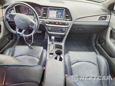 Zdjęcie 8 z 13 samochodu: 2018 HYUNDAI SONATA LIMITED 2.0T VIN:5NPE34AB8JH668539 - miniatura