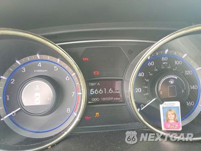 Zdjęcie 9 z 12 samochodu: 2013 HYUNDAI SONATA LIMITED VIN:5NPEC4AC9DH517609 - miniatura