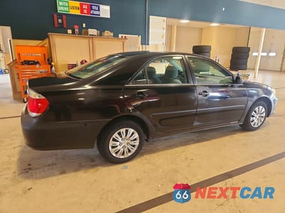 Trzecie zdjęcie samochodu z tyłu: 2006 TOYOTA CAMRY STANDARD VIN:4T1BE32K76U151912 - miniatura