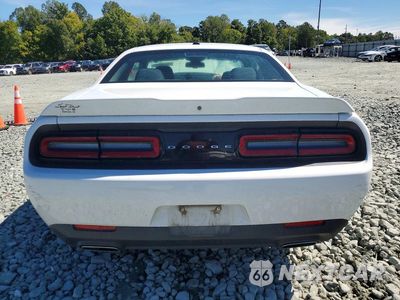 Zdjęcie 6 z 12 samochodu: 2018 DODGE CHALLENGER SXT VIN:2C3CDZAG5JH172012 - miniatura