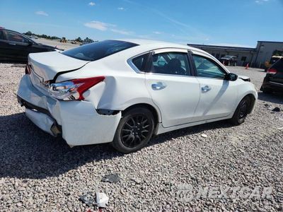Trzecie zdjęcie samochodu z tyłu: 2017 NISSAN ALTIMA 2.5 S VIN:1N4AL3AP7HN365515 - miniatura