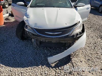 Zdjęcie 11 z 13 samochodu: 2015 CHRYSLER 200 C VIN:1C3CCCCG0FN643009 - miniatura