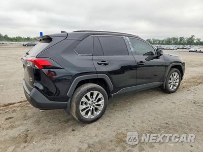 Trzecie zdjęcie samochodu z tyłu: 2025 TOYOTA RAV4 XLE PREMIUM VIN:2T3A1RFV9SC581894 - miniatura