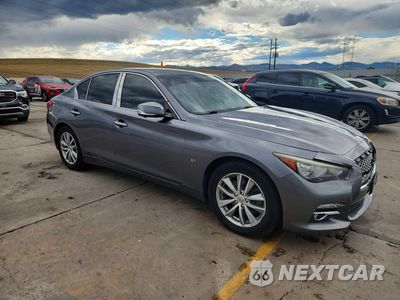 Czwarte zdjęcie samochodu z boku: 2014 INFINITI Q50 PREMIUM VIN:JN1BV7AR8EM698862 - miniatura