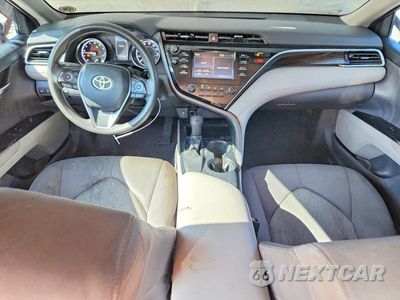 Zdjęcie 8 z 13 samochodu: 2018 TOYOTA CAMRY LE VIN:4T1B11HK6JU506133 - miniatura