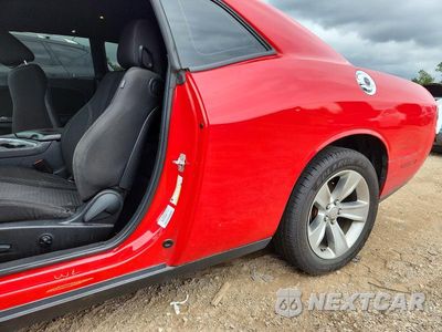 Zdjęcie 10 z 13 samochodu: 2016 DODGE CHALLENGER SXT VIN:2C3CDZAG4GH176951 - miniatura