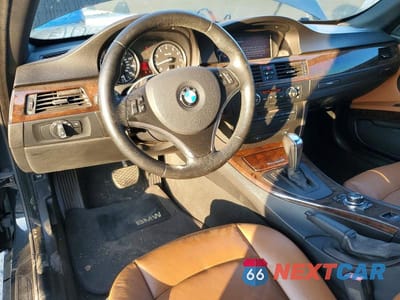 Zdjęcie 8 z 12 samochodu: 2009 BMW 328 I SULEV VIN:WBAWR33589P460131 - miniatura