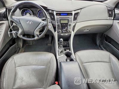 Zdjęcie 8 z 12 samochodu: 2012 HYUNDAI SONATA LIMITED VIN:5NPEC4AC7CH471406 - miniatura