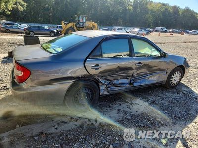 Trzecie zdjęcie samochodu z tyłu: 2004 TOYOTA CAMRY XLE VIN:4T1BE30K44U811503 - miniatura