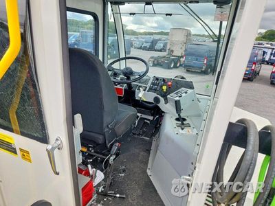 Zdjęcie 7 z 13 samochodu: 2026 AUTOCAR XSPOTTER YARD TRUCK VIN:5V4H4LF2XTH253722 - miniatura