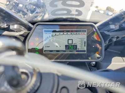 Zdjęcie 7 z 9 samochodu: 2024 YAMAHA YZFR1 VIN:JYARN66Y9RA001191 - miniatura