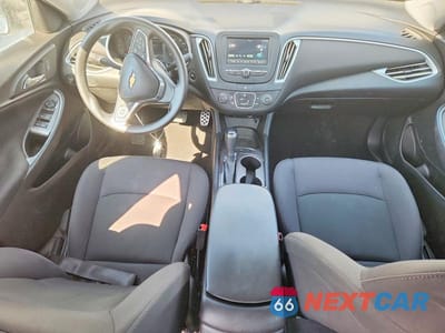 Zdjęcie 8 z 13 samochodu: 2017 CHEVROLET MALIBU LS VIN:1G1ZB5ST4HF226873 - miniatura