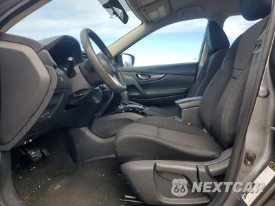 Zdjęcie 7 z 13 samochodu: 2017 NISSAN ROGUE S VIN:KNMAT2MV2HP555547 - miniatura