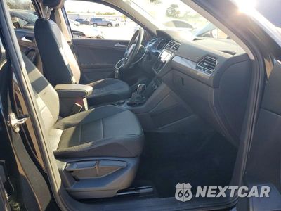 Zdjęcie 7 z 13 samochodu: 2021 VOLKSWAGEN TIGUAN SE VIN:3VV2B7AX0MM011785 - miniatura