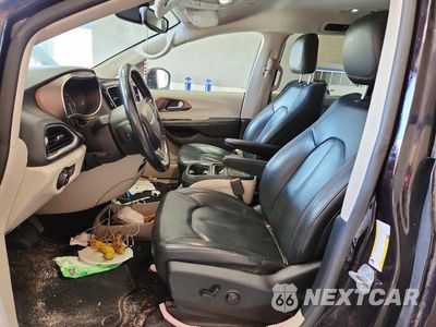 Zdjęcie 7 z 13 samochodu: 2019 CHRYSLER PACIFICA TOURING L VIN:2C4RC1BGXKR550507 - miniatura