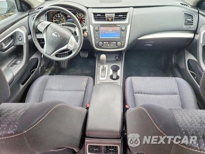Zdjęcie 8 z 12 samochodu: 2017 NISSAN ALTIMA 2.5 SV VIN:1N4AL3AP6HC112276 - miniatura