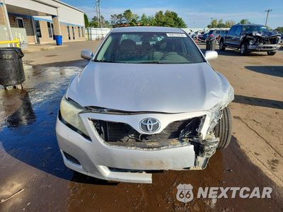 Piąte zdjęcie samochodu w środku: 2010 TOYOTA CAMRY LE VIN:4T1BF3EKXAU115729 - miniatura