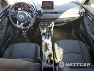 Zdjęcie 8 z 12 samochodu: 2018 TOYOTA YARIS IA BASE VIN:3MYDLBYV3JY304288 - miniatura