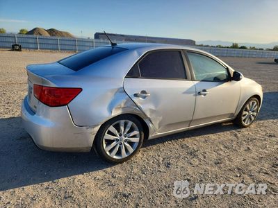 Trzecie zdjęcie samochodu z tyłu: 2010 KIA FORTE SX VIN:KNAFW4A32A5251385 - miniatura