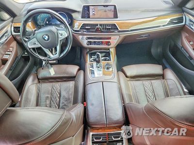 Zdjęcie 8 z 12 samochodu: 2016 BMW 750 XI VIN:WBA7F2C56GG420814 - miniatura