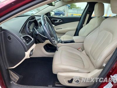 Zdjęcie 7 z 12 samochodu: 2015 CHRYSLER 200 C VIN:1C3CCCCB5FN605618 - miniatura