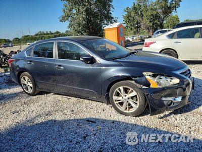 Czwarte zdjęcie samochodu z boku: 2015 NISSAN ALTIMA 2.5 SV VIN:1N4AL3AP5FC131558 - miniatura