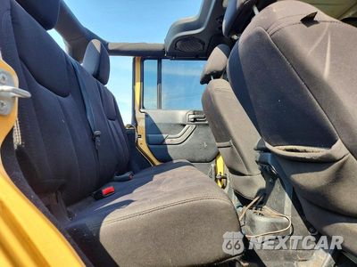Zdjęcie 10 z 13 samochodu: 2014 JEEP WRANGLER UNLIMITED SPORT VIN:1C4HJWDG2EL194501 - miniatura