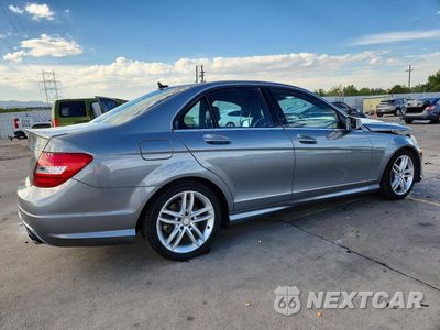 Trzecie zdjęcie samochodu z tyłu: 2014 MERCEDES-BENZ C 300 4MATIC VIN:WDDGF8AB8ER306190 - miniatura