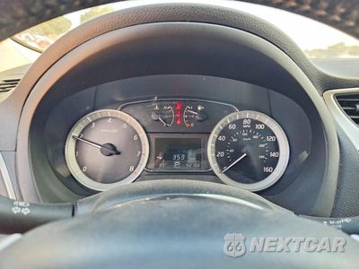 Zdjęcie 9 z 12 samochodu: 2015 NISSAN SENTRA SV VIN:3N1AB7AP7FY361147 - miniatura