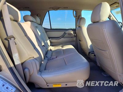Zdjęcie 11 z 13 samochodu: 2006 TOYOTA SEQUOIA SR5 VIN:5TDZT34A36S277587 - miniatura