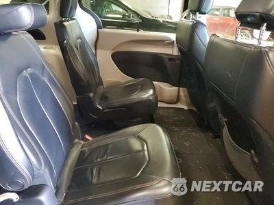 Zdjęcie 10 z 12 samochodu: 2017 CHRYSLER PACIFICA TOURING L VIN:2C4RC1BG0HR559256 - miniatura