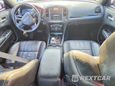 Zdjęcie 8 z 13 samochodu: 2019 CHRYSLER 300 S VIN:2C3CCABG0KH564822 - miniatura