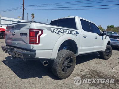 Trzecie zdjęcie samochodu z tyłu: 2017 FORD F150 RAPTOR VIN:1FTFW1RG4HFC92338 - miniatura