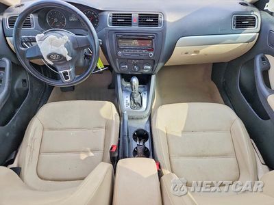 Zdjęcie 8 z 12 samochodu: 2013 VOLKSWAGEN JETTA SE VIN:3VWDX7AJ9DM282068 - miniatura