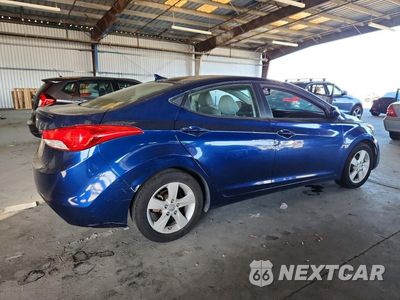 Trzecie zdjęcie samochodu z tyłu: 2013 HYUNDAI ELANTRA GLS VIN:KMHDH4AE2DU840514 - miniatura